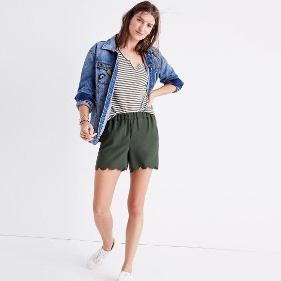 Madewell Pants - Madewell Scallop Hem 4” Shorts